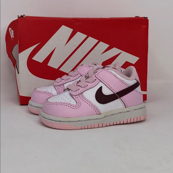Nike Dunk Low Pink Foam CW1589-601 Infants Sneakers - Size 3C - Picture 2 of 8